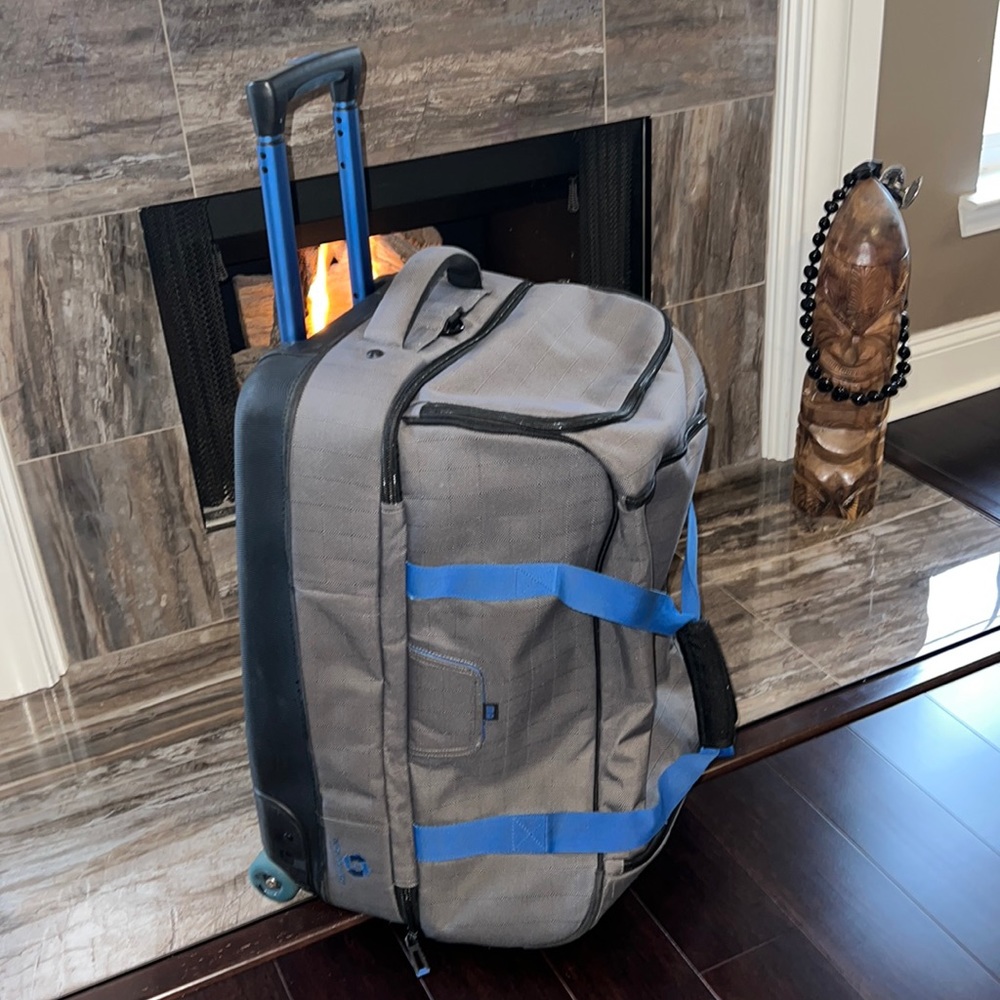 Burton Wheelie Cargo Travel Bag